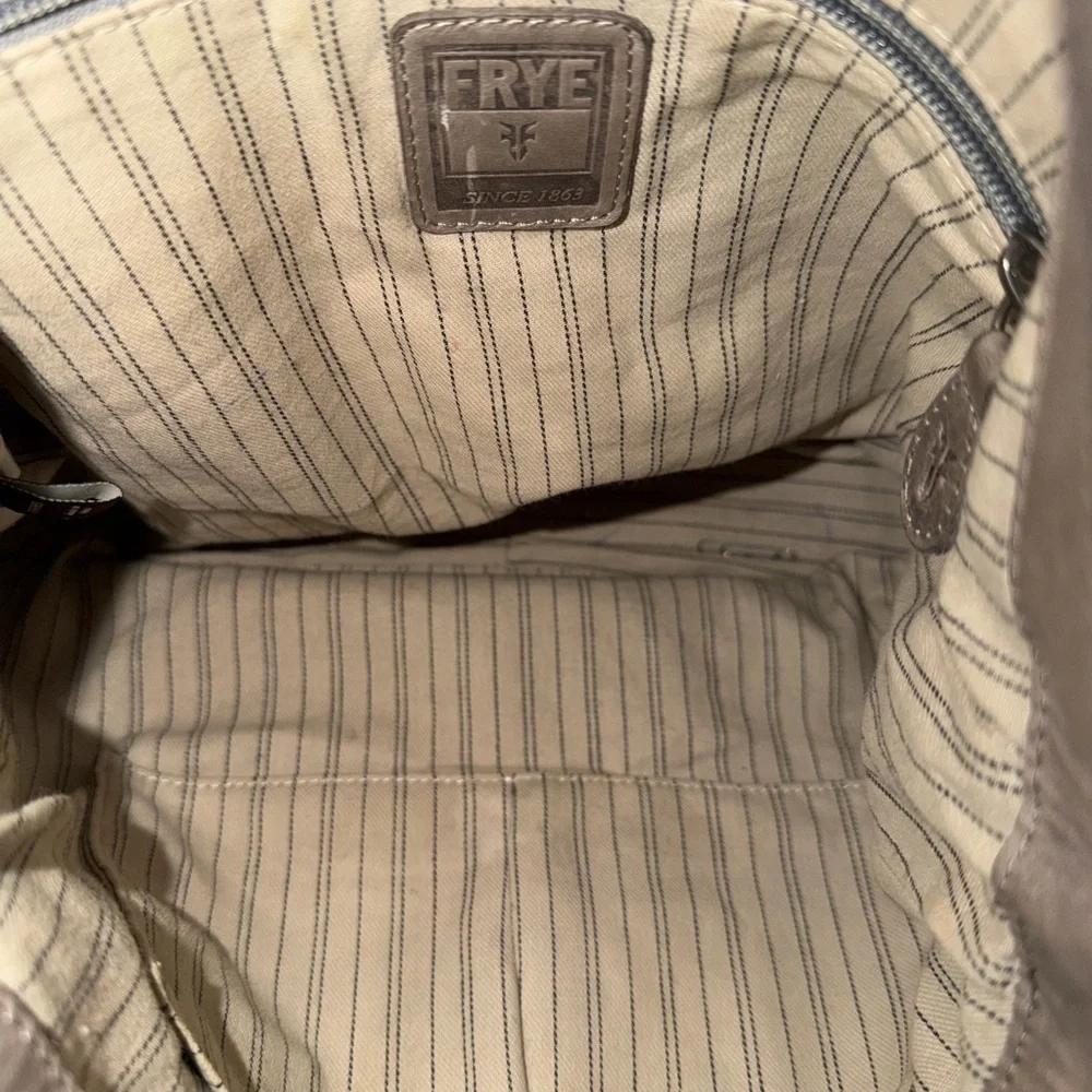 Frye chic hobo